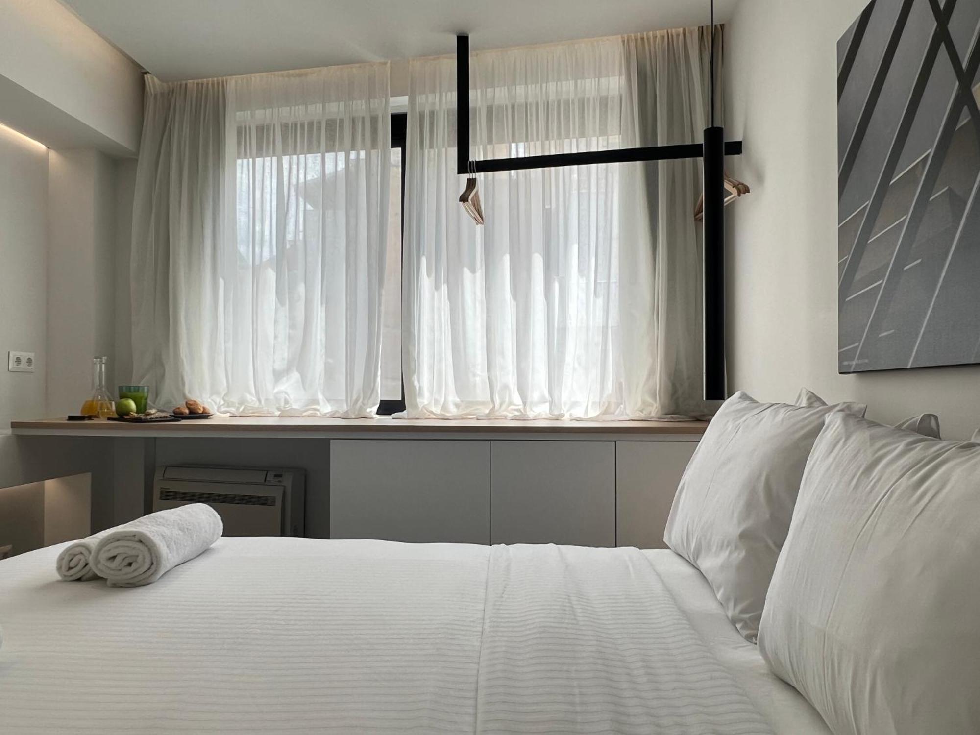 The Dazzling Glimpse Acropolis Suites Athen Exterior foto