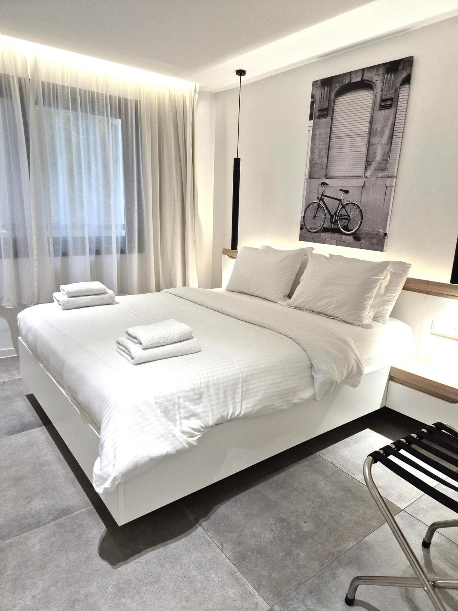 The Dazzling Glimpse Acropolis Suites Athen Exterior foto